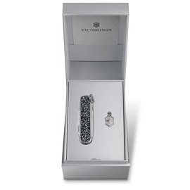 Багатофункціональний ніж Victorinox Classic SD Brilliant Crystal 0.6221.35, Колір: Brilliant, зображення 4