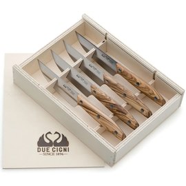Набор кухонных ножей Due Cigni 1896 Steak America (2C 1019 OL SET4), Цвет : Коричневый, Материал рукояти: Оливковое дерево