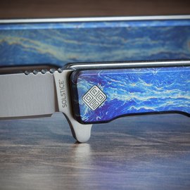 Коллекционный нож Ocaso Solstice Anodized titanium Satin (10DBS), Покрытие клинка: Satin, изображение 3