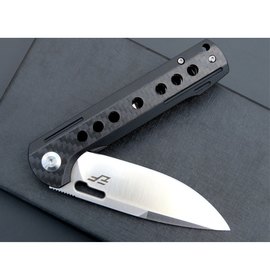 Нож EF 910 Carbon black