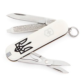 Многофункциональный нож Victorinox Classic Sd Ukraine черный 0.6223.3_T0010r, изображение 2