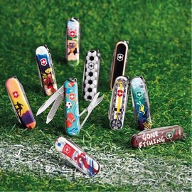 Багатофункціональний ніж Victorinox Classic Le Skateboarding 0.6223.L2003, зображення 4