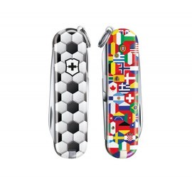 Багатофункціональний ніж Victorinox Classic Le World Of Soccer 0.6223.L2007, зображення 2
