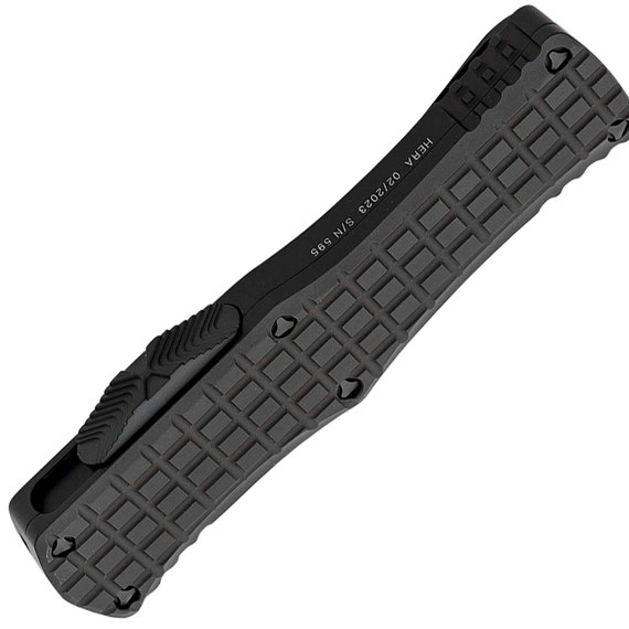 Кишеньковий ніж Microtech Hera Double Edge Black Blade Frag Black (702-1TFRS), зображення 3