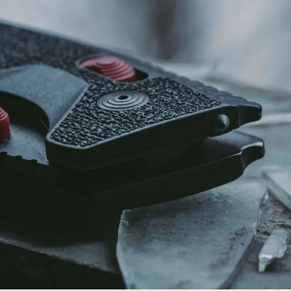 Нож туристический SOG Trident AT (11-12-02-41), Покрытие клинка: Black Titanium Nitride, Цвет : Чёрный/Красный, Тип режущей кромки: Полусеррейтор, изображение 7
