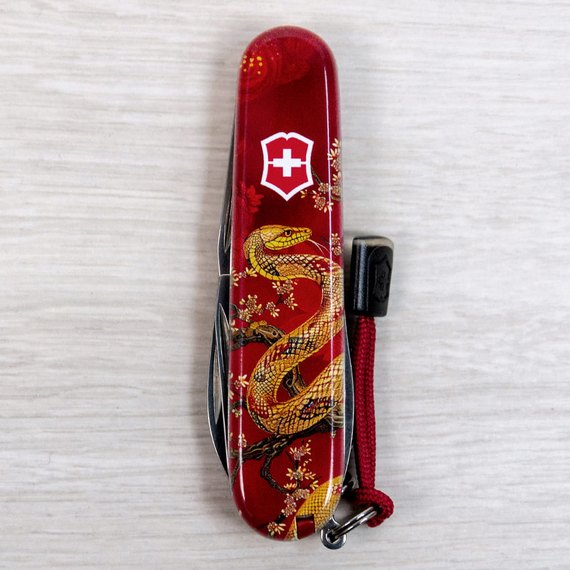 Многофункциональный коллекционный нож Victorinox Spartan Zodiac Золотая змея (1.3603.Z4200pk), изображение 2