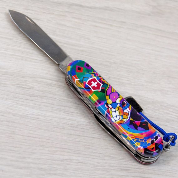 Многофункциональный коллекционный нож Victorinox Climber Zodiac Яркая змея (1.3703.Z4260pk), изображение 6