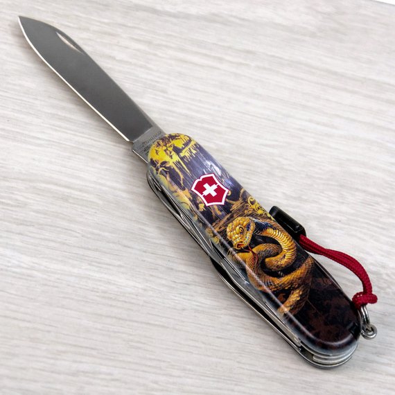 Многофункциональный коллекционный нож Victorinox Climber Zodiac Золотая деревянная змея (1.3703.3.Z4240pk)