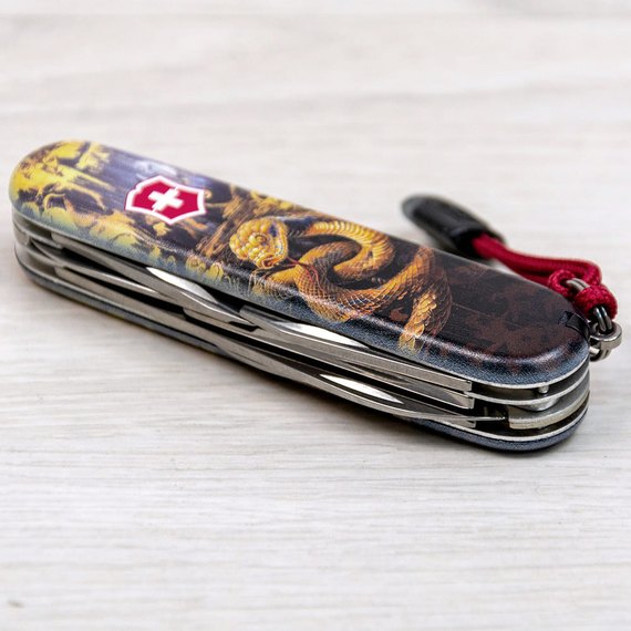 Многофункциональный коллекционный нож Victorinox Climber Zodiac Золотая деревянная змея (1.3703.3.Z4240pk), изображение 3