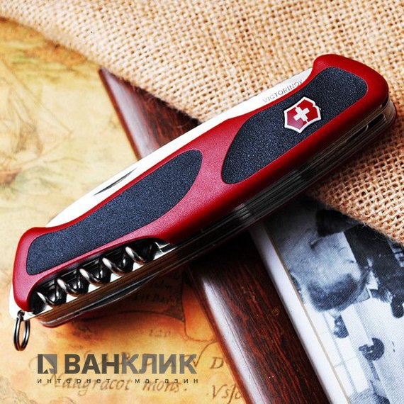Нож Victorinox Delemont, RangerGrip 74, 130 мм, красный/черный 0.9723.C